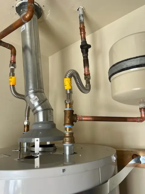 Water heater installation and plumbing repair in Enumclaw